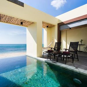 Villa Beach Front